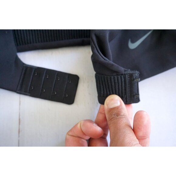 Nike City Ready Light Support Sports Bra - Size XL - Picture 9 of 9